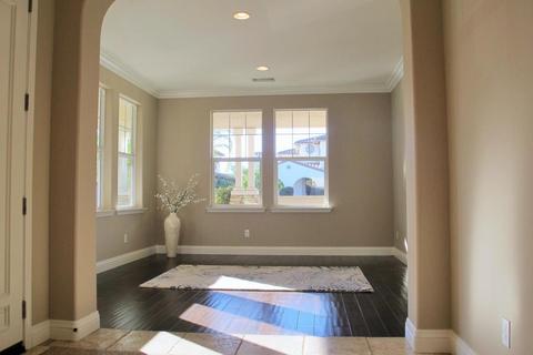 560 Commons Park Dr, Camarillo, CA 93012 photo 4