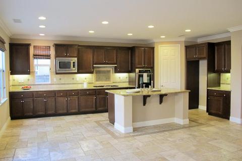560 Commons Park Dr, Camarillo, CA 93012 photo 8