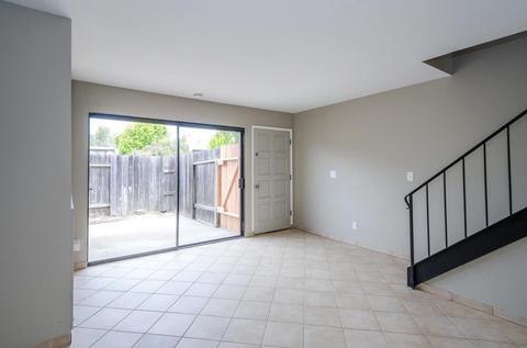1031 W Walnut Ave, Lompoc, CA 93436 photo 7