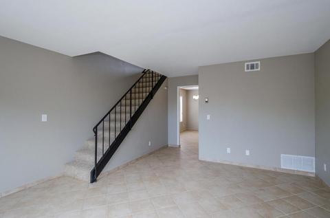 1031 W Walnut Ave, Lompoc, CA 93436 photo 6