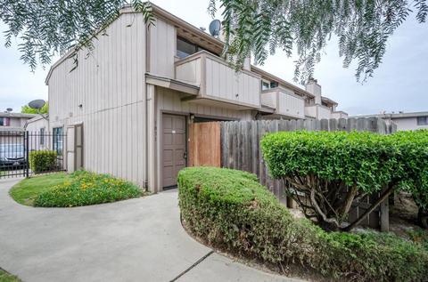 1031 W Walnut Ave, Lompoc, CA 93436 photo 2