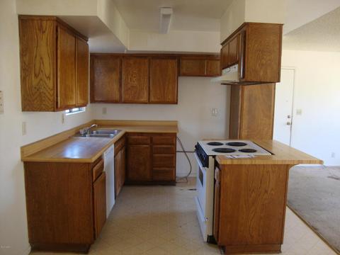 908 N Z St, Lompoc, CA 93436 photo 5