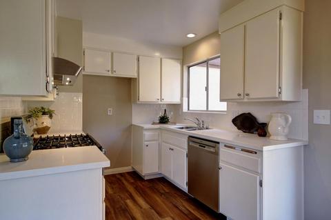 1486 Eucalyptus St, Carpinteria, CA 93013 photo 9