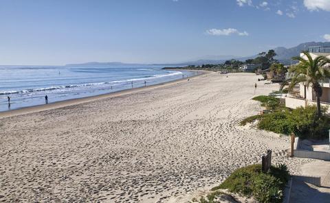 198 Holly Ave, Carpinteria, CA 93013 photo 2