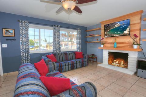 741 Leonard St, Camarillo, CA 93010 photo 3