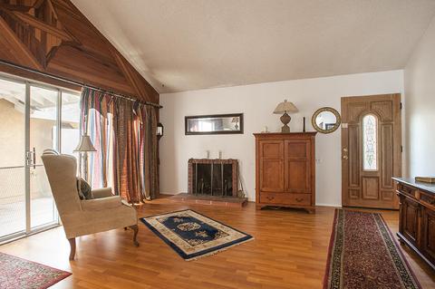 4646 Aragon Dr, Carpinteria, CA 93013 photo 3