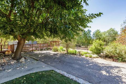 10796 Creek Rd, Ojai, CA 93023 photo 2