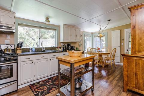 10796 Creek Rd, Ojai, CA 93023 photo 5