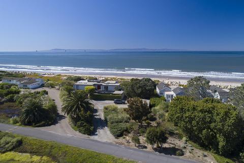 791 Sand Point Rd, Carpinteria, CA 93013 photo 4