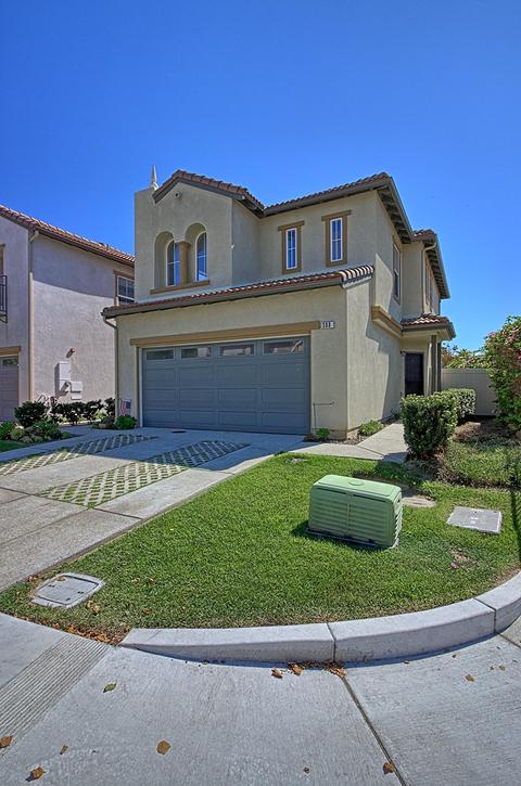 308 Field St, Oxnard, CA 93033 photo 2