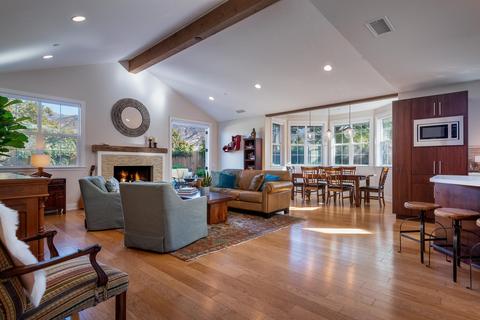 4868 El Carro Ln, Carpinteria, CA 93013 photo 2