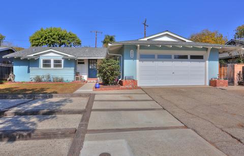 5676 Fiesta Dr, Carpinteria, CA 93013 photo 1