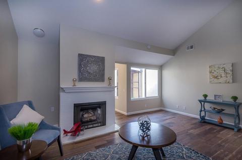 1032 E Walnut Ave, Lompoc, CA 93436 photo 2