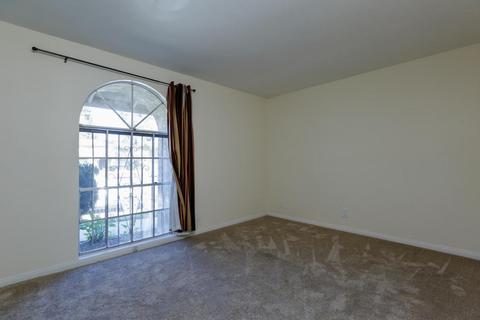330 W Vineyard Ave, Oxnard, CA 93036 photo 12