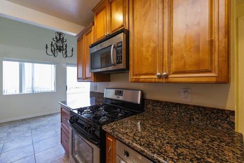 330 W Vineyard Ave, Oxnard, CA 93036 photo 9