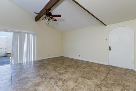 330 W Vineyard Ave, Oxnard, CA 93036 photo 2