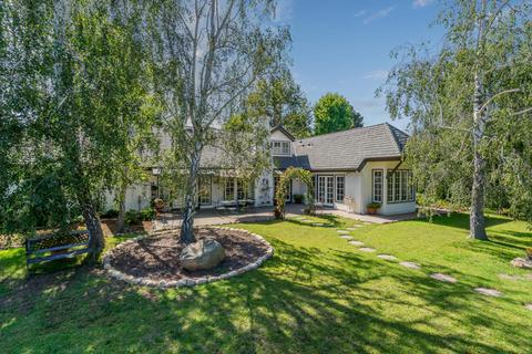 280 Santa Rosa Ln, Montecito, CA 93108 photo 3