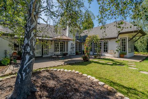 280 Santa Rosa Ln, Montecito, CA 93108 photo 4