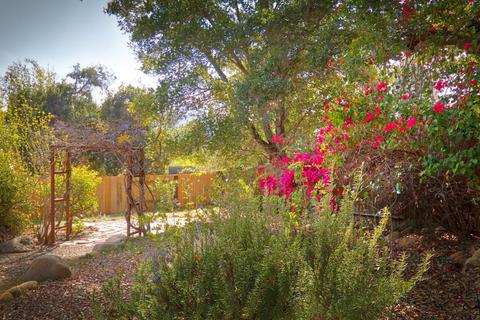 608 Ridgeline Dr, Oak View, CA 93022 photo 2