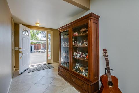 775 Burnham Rd, Oak View, CA 93022 photo 4