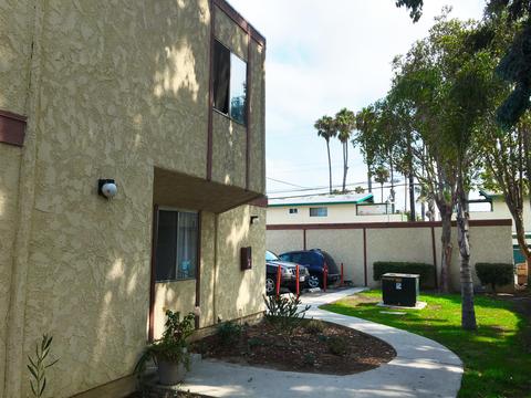 531 W Channel Islands Blvd, Oxnard, CA 93033 photo 3