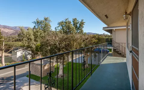 5950 Birch St #4, Carpinteria, CA 93013 photo 2