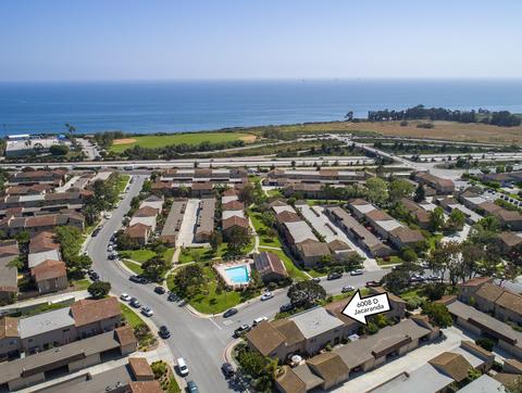6008 Jacaranda Way #D, Carpinteria, CA 93013 photo 2