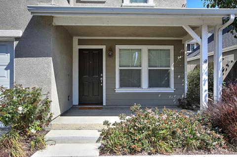 1407 Plum Ave, Lompoc, CA 93436 photo 2