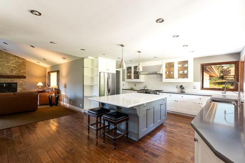 705 Mesa Dr, Solvang, CA 93463 photo 5