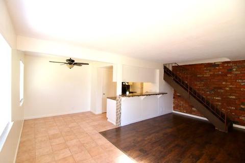 5980 Birch St #3, Carpinteria, CA 93013 photo 2