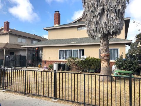 321 Cuesta Del Mar Dr, Oxnard, CA 93033 photo 2