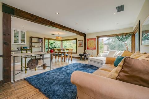 1115 Drown Ave, Ojai, CA 93023 photo 2