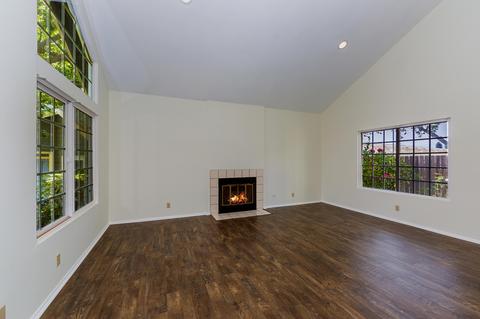 1563 Meadow Cir, Carpinteria, CA 93013 photo 3