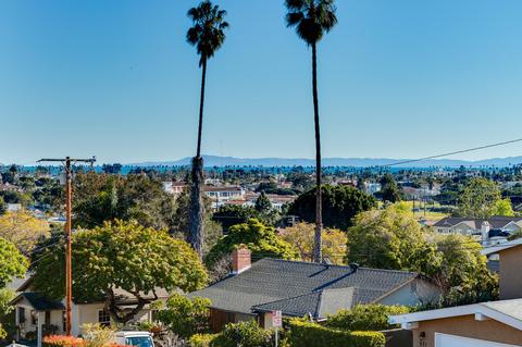 939 E Carrillo Rd, Santa Barbara, CA 93103 photo 2