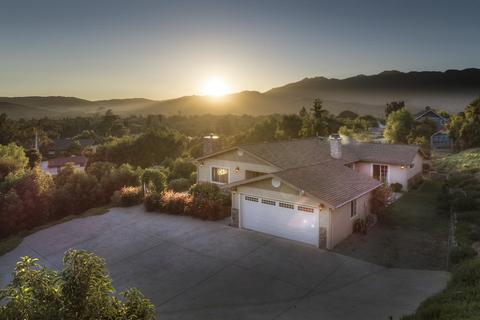 920 Loma Dr, Ojai, CA 93023 photo 1