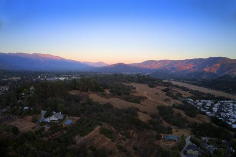 920 Loma Dr, Ojai, CA 93023 photo 2