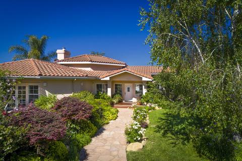 10806 Encino Dr, Oak View, CA 93022 photo 1