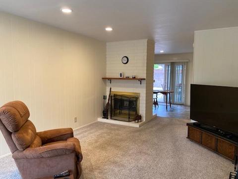 1604 Pembrook Dr, Lompoc, CA 93436 photo 2