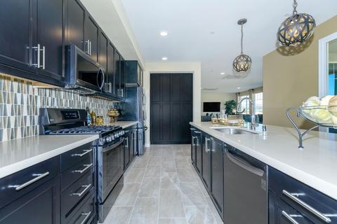 2800 Wagon Wheel Rd #403, Oxnard, CA 93036 photo 5