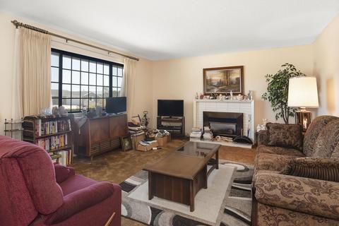 241 Regulus Ave, Lompoc, CA 93436 photo 2