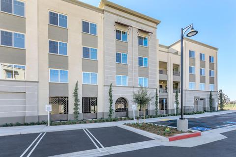 2800 Wagon Wheel Rd #301, Oxnard, CA 93036 photo 12