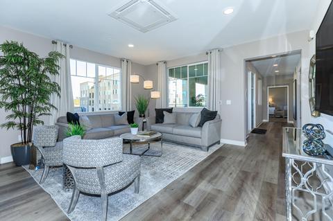 2810 Wagon Wheel Rd #202, Oxnard, CA 93036 photo 2