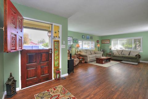 1104 E Mango Ave, Lompoc, CA 93436 photo 2