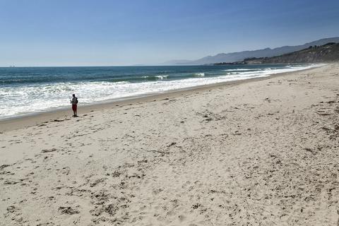 6645 Breakers Way, Ventura, CA 93001 photo 2