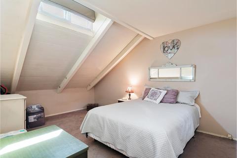 231 Linden Ave #2, Carpinteria, CA 93013 photo 9