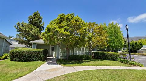 1581 Meadow Cir, Carpinteria, CA 93013 photo 2