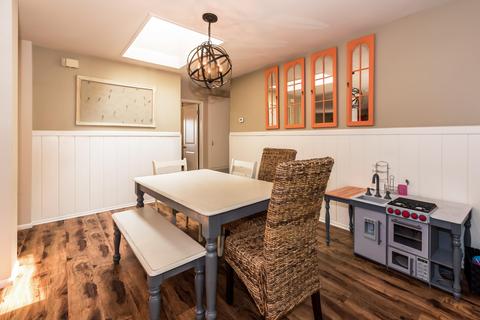 429 S H St, Lompoc, CA 93436 photo 7