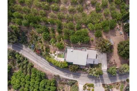 7166 Shepard Mesa Rd, Carpinteria, CA 93013 photo 1