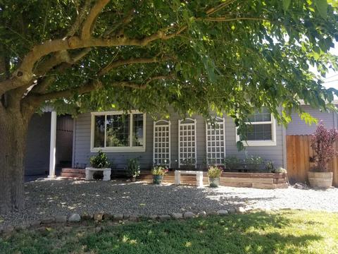 46 Olive St, Oak View, CA 93022 photo 2