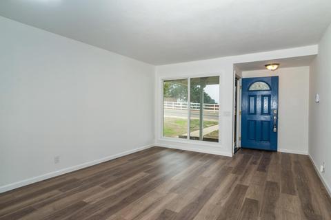 216 S 7th St, Lompoc, CA 93436 photo 5